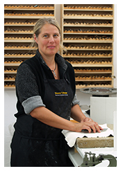 Simone Püttmann // Buchrestaurierung und Bucheinbandgestaltung